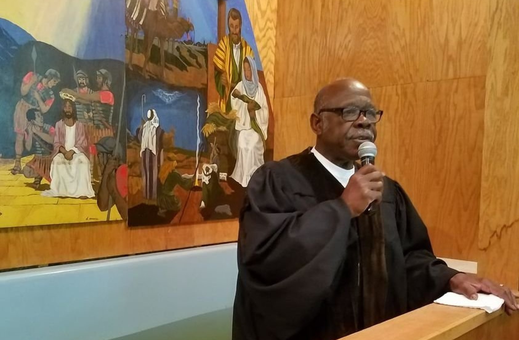 Local pastors grapple with covid