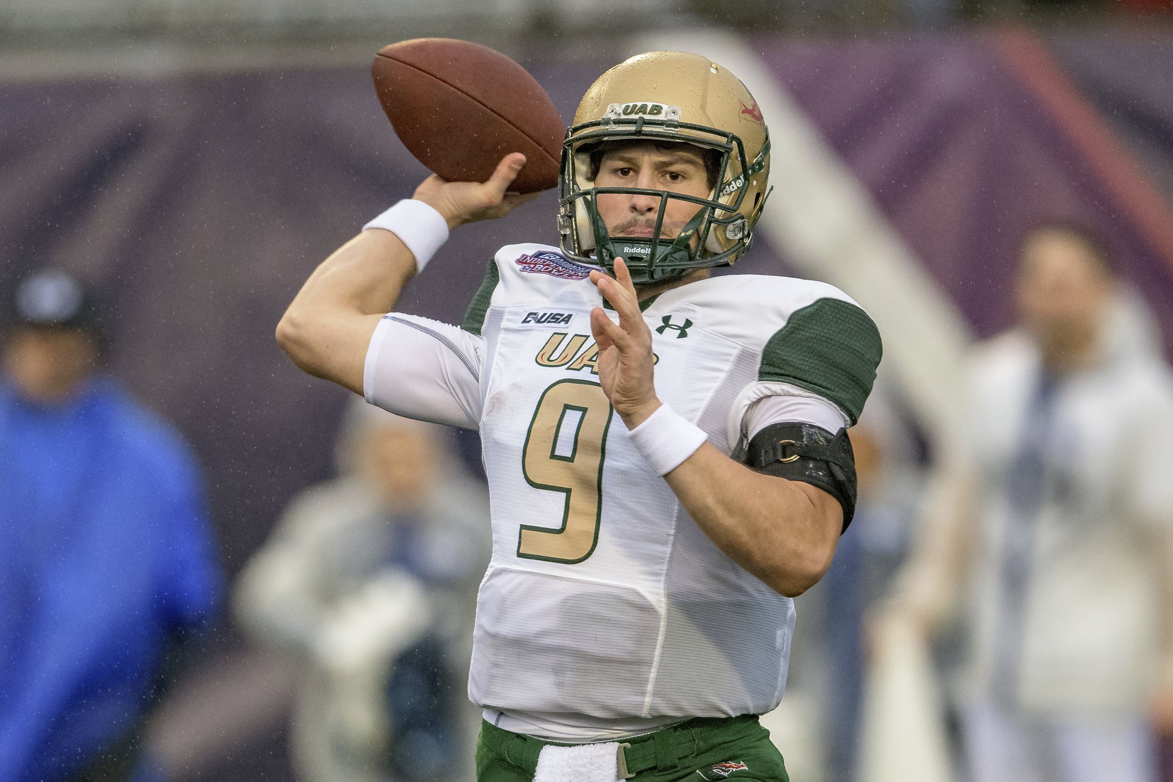 Hopkins sets record as UAB stuns BYU - Vimarsana News