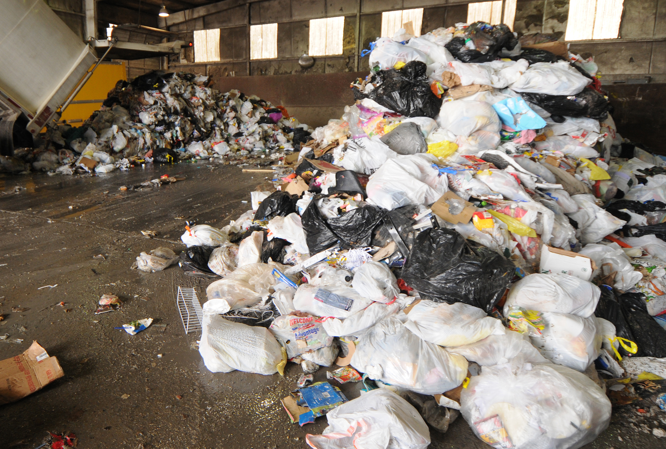 Trash services in Northwest Arkansas cities prepare for extra holiday mess - Vimarsana News