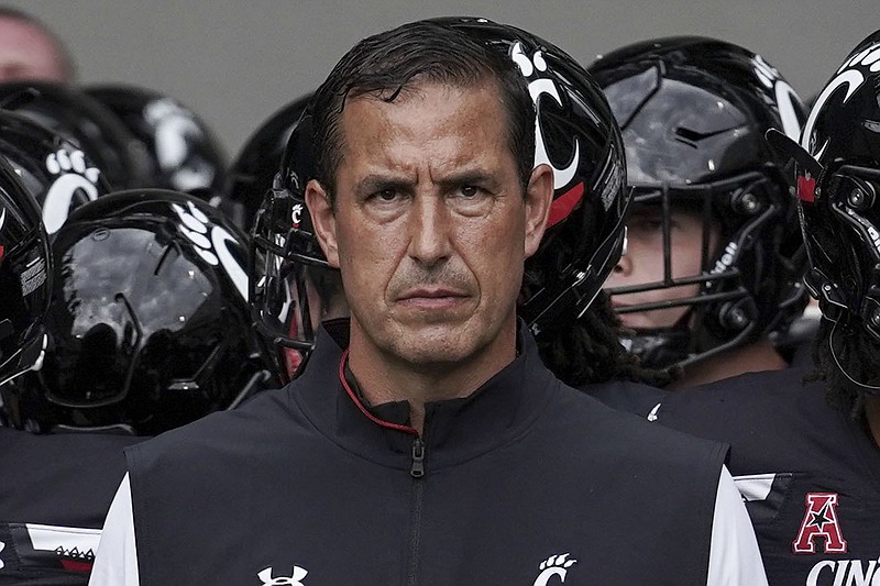 Cincinnati Coach Luke Fickell said he came to the Bearcats five years ago with a mindset of wanting to become a rival for his alma mater, Ohio State, not just on the football field but in recruiting and being a top 10 program as well.
(AP/Jeff Dean)
