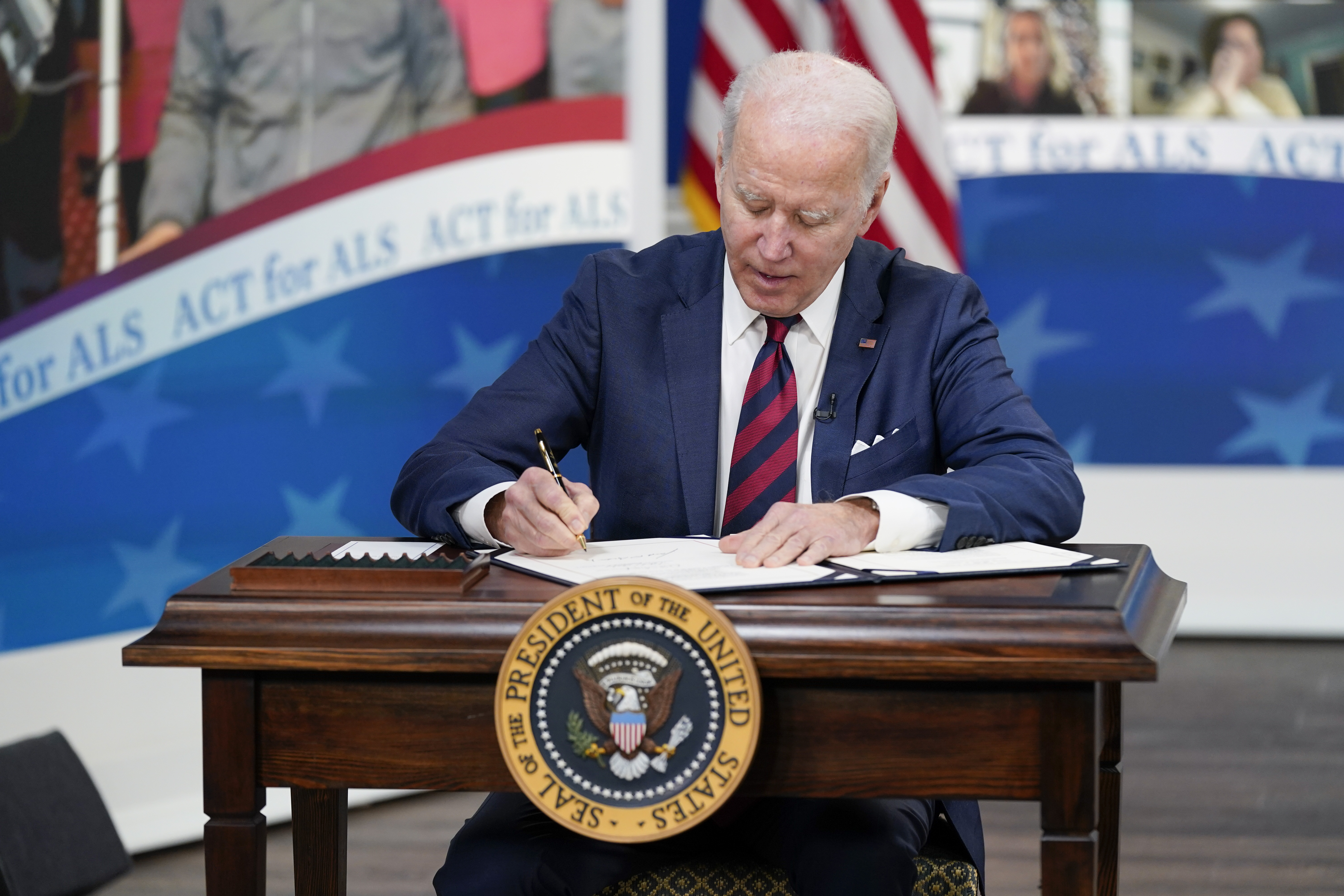 U.S. to lift travel ban on nations in S. Africa - Vimarsana News