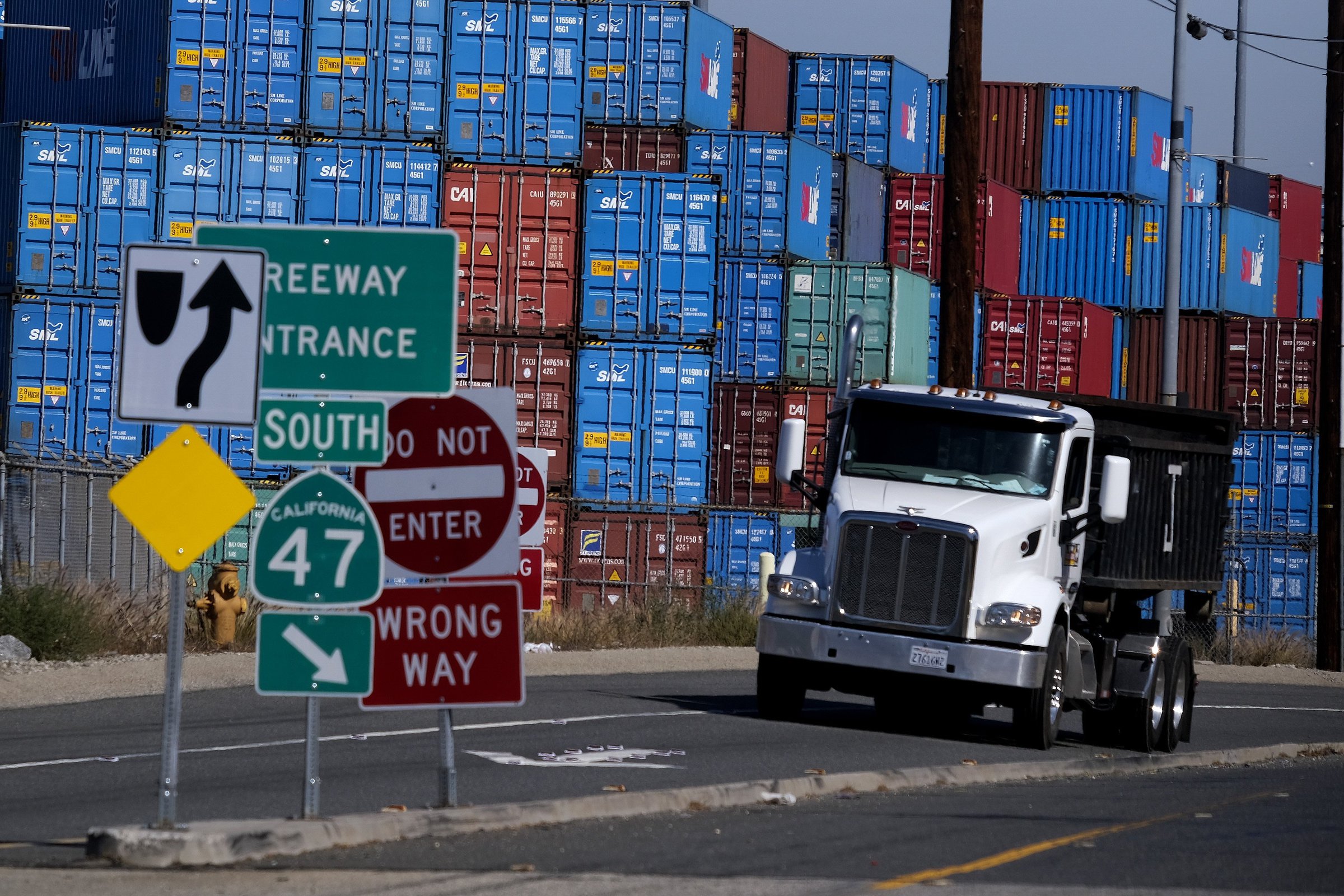 Tugboats busy as bees at ports - Vimarsana News