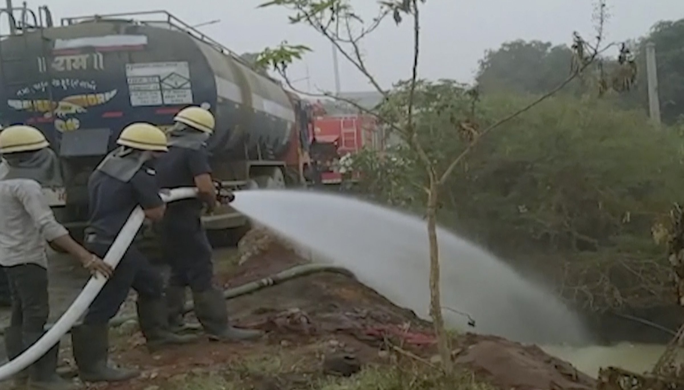 The world in brief: Tanker's gas leak kills 6 people in India - Vimarsana News