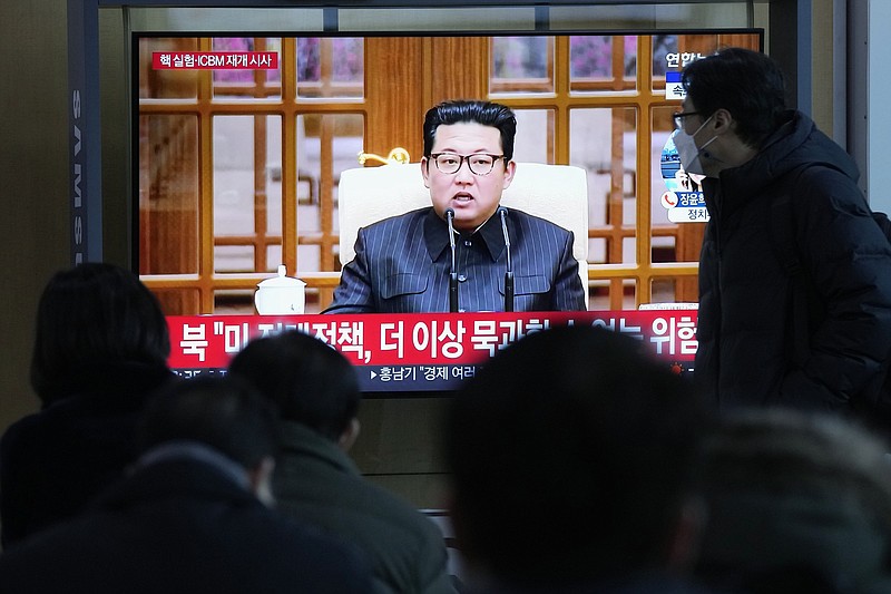 South Koreans at the Seoul Railway Station watch TV footage Thursday of North Korean leader Kim Jong Un during a news program.
(AP/Ahn Young-joon)