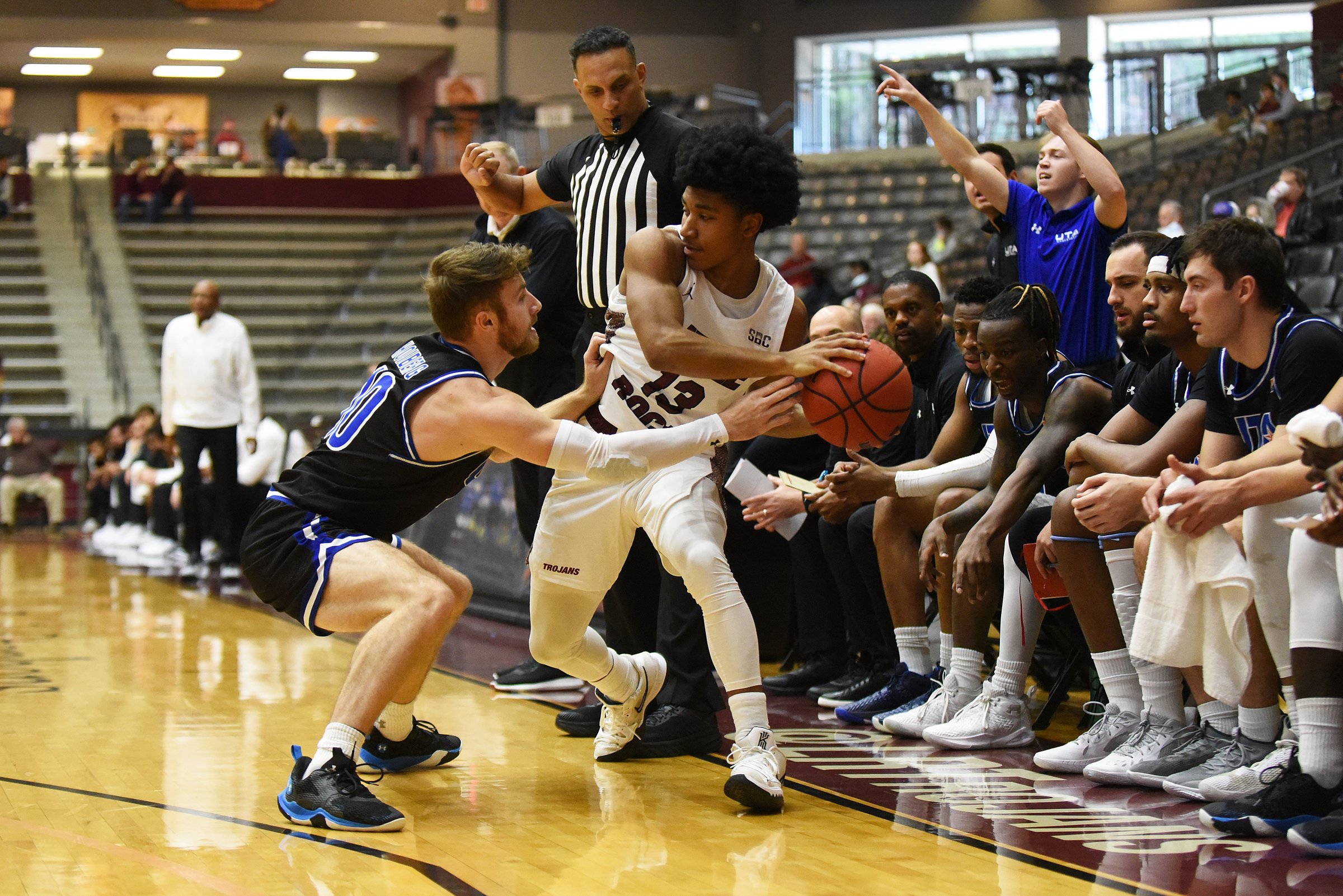 Down to last man, Trojans get it done - Vimarsana News