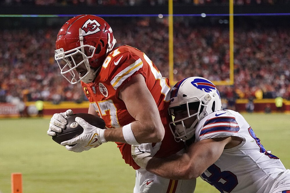 Mahomes to Kelce caps sizzling finish