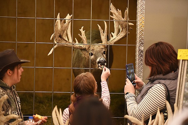 Kids Zone a hit at Big Buck Classic | The Arkansas Democrat-Gazette - Arkansas' Best News Source - Vimarsana News