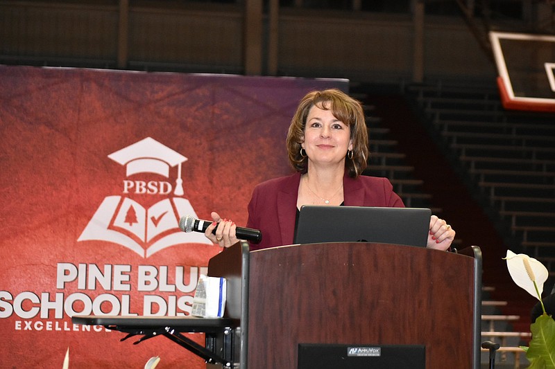 Arkansas Department of Education deputy commissioner Stacy Smith addresses Pine Bluff School District patrons Thursday, at McFadden Gymnasium. 
(Pine Bluff Commercial/I.C. Murrell)