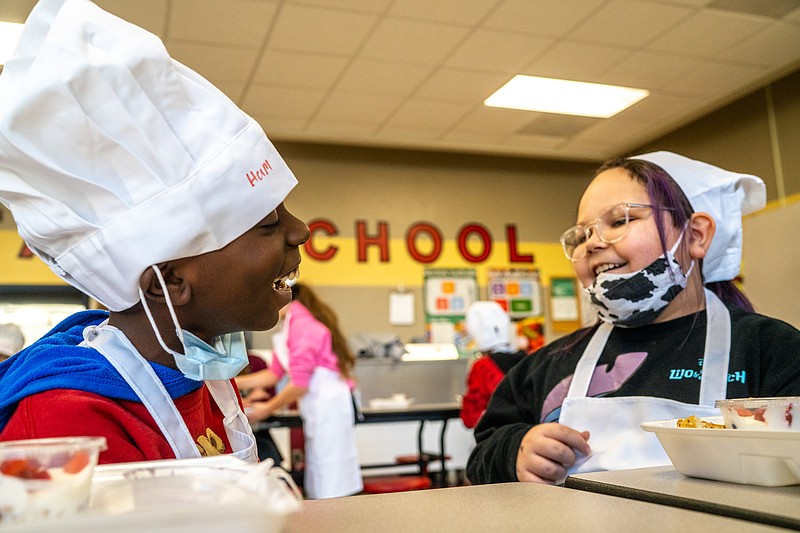 Elementary school cooking club creates delicious lessons Jefferson