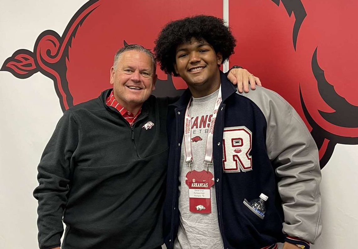 Sophomore linemen impressed with Arkansas - Vimarsana News