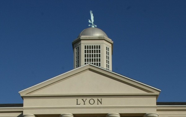 Lyon College planning dental, veterinary medicine schools in Little Rock