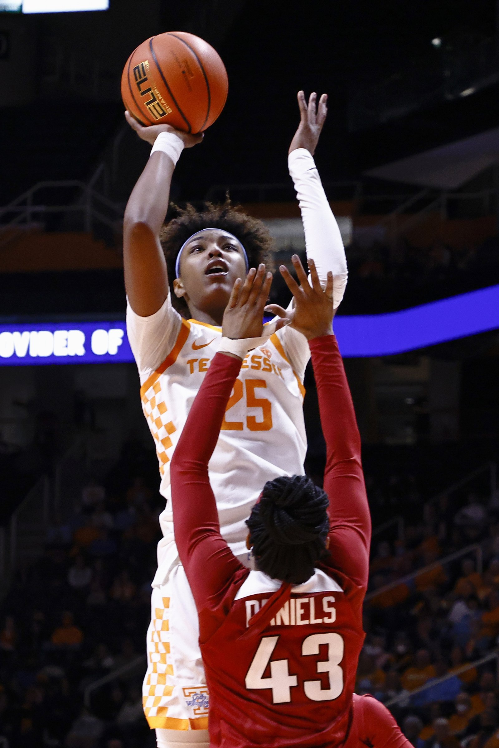 Can't get over the top; Arkansas women fall 85-83 in OT at Tennessee - Vimarsana News