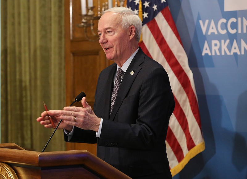 Arkansas covid hospitalizations fall below 1,000; state plans shift to