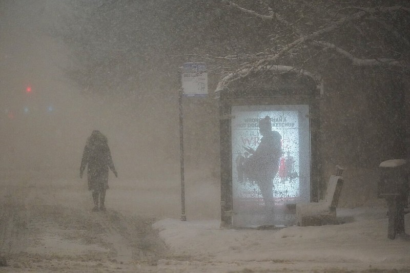 Winter storm packing snow, freezing rain moves across U.S.