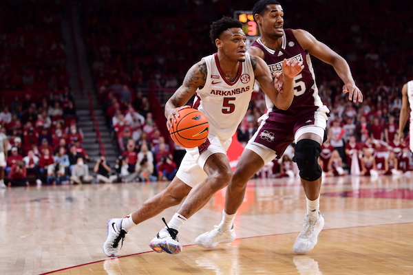 Follow live: Hogs-Bulldogs tight in 2nd half - Vimarsana News