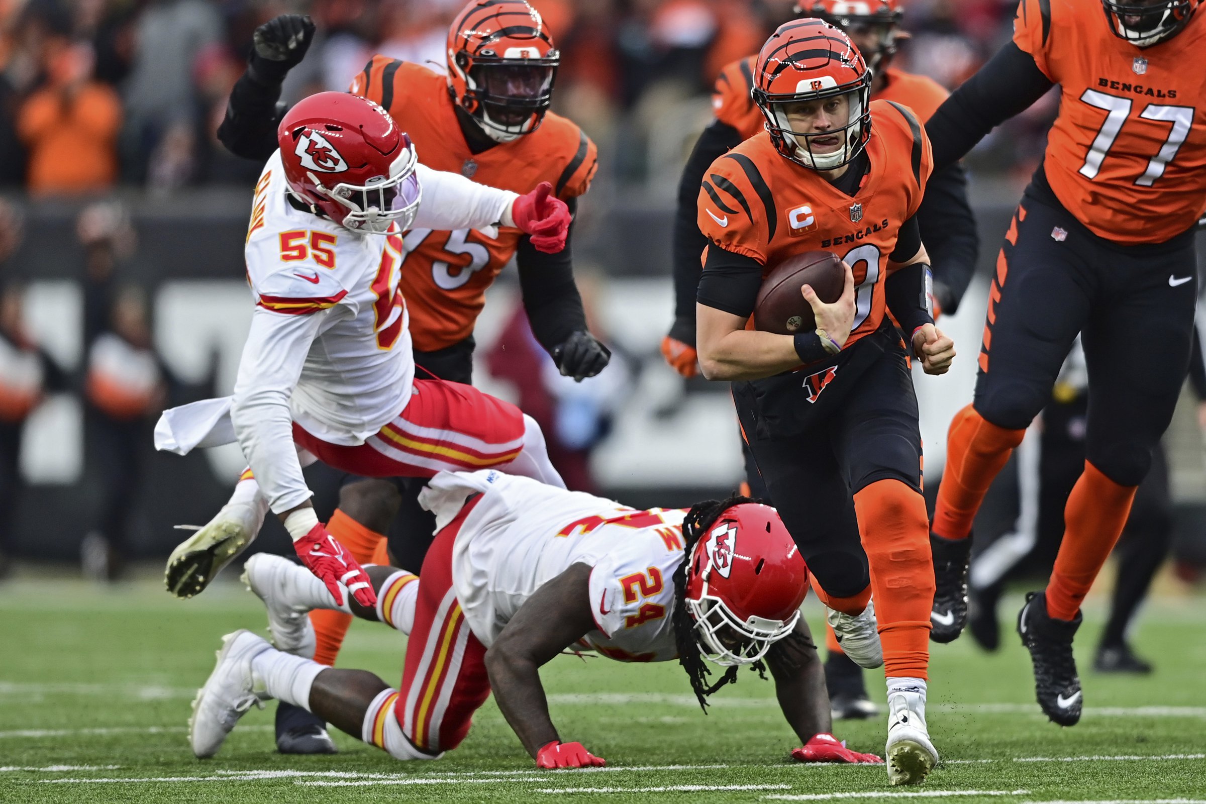 Los Angeles Rams, Cincinnati Bengals have enough stars to keep attention on  field 