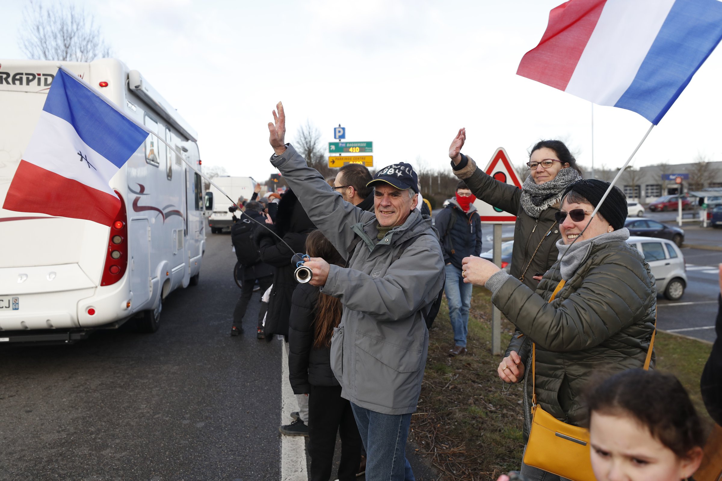 French protesters head toward Paris - Vimarsana News