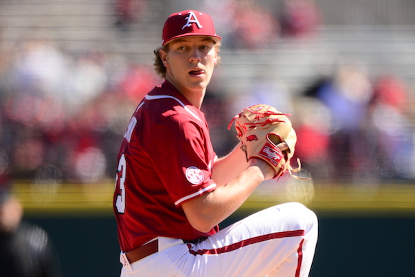 WholeHogSports - Razorbacks to play at Kauffman Stadium in 2022