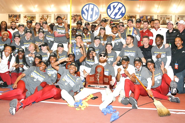 Arkansas teams relish SEC track and field victories - Vimarsana News