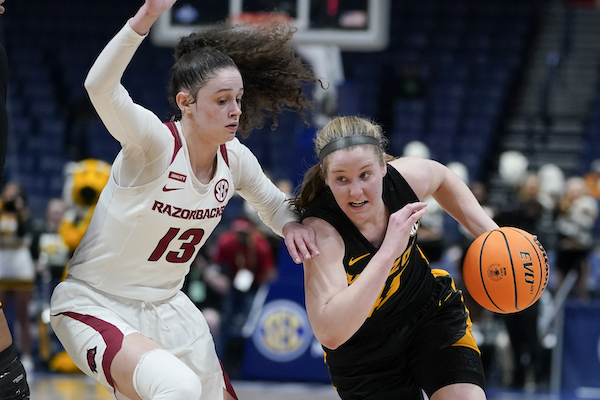 Razorbacks beat Mizzou in OT, set up quarterfinal game with top-ranked Gamecocks at SEC Tournament - Vimarsana News