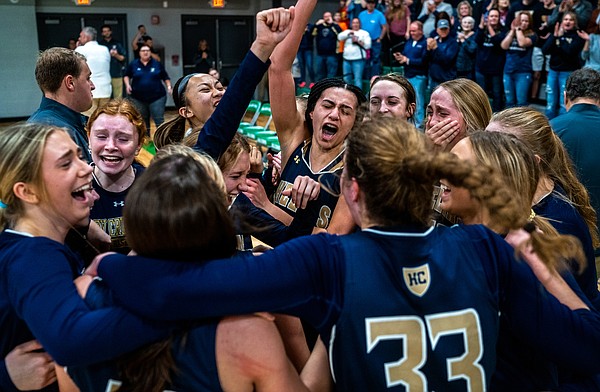 Helias girls rally past Southern Boone for district title - Vimarsana News