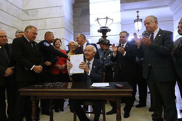 Arkansas legislative panel OKs plan to pay stipends to some state law  enforcement officers | The Arkansas Democrat-Gazette - Arkansas' Best News  Source