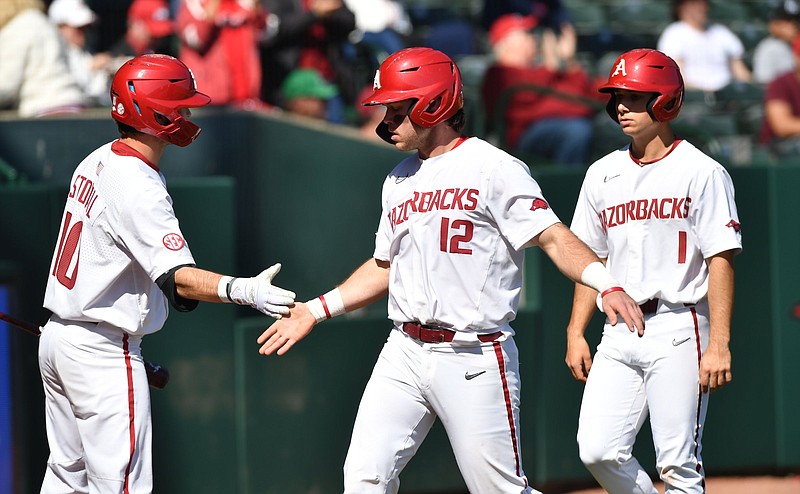 Arkansas scuffles but finishes sweep | Northwest Arkansas Democrat-Gazette