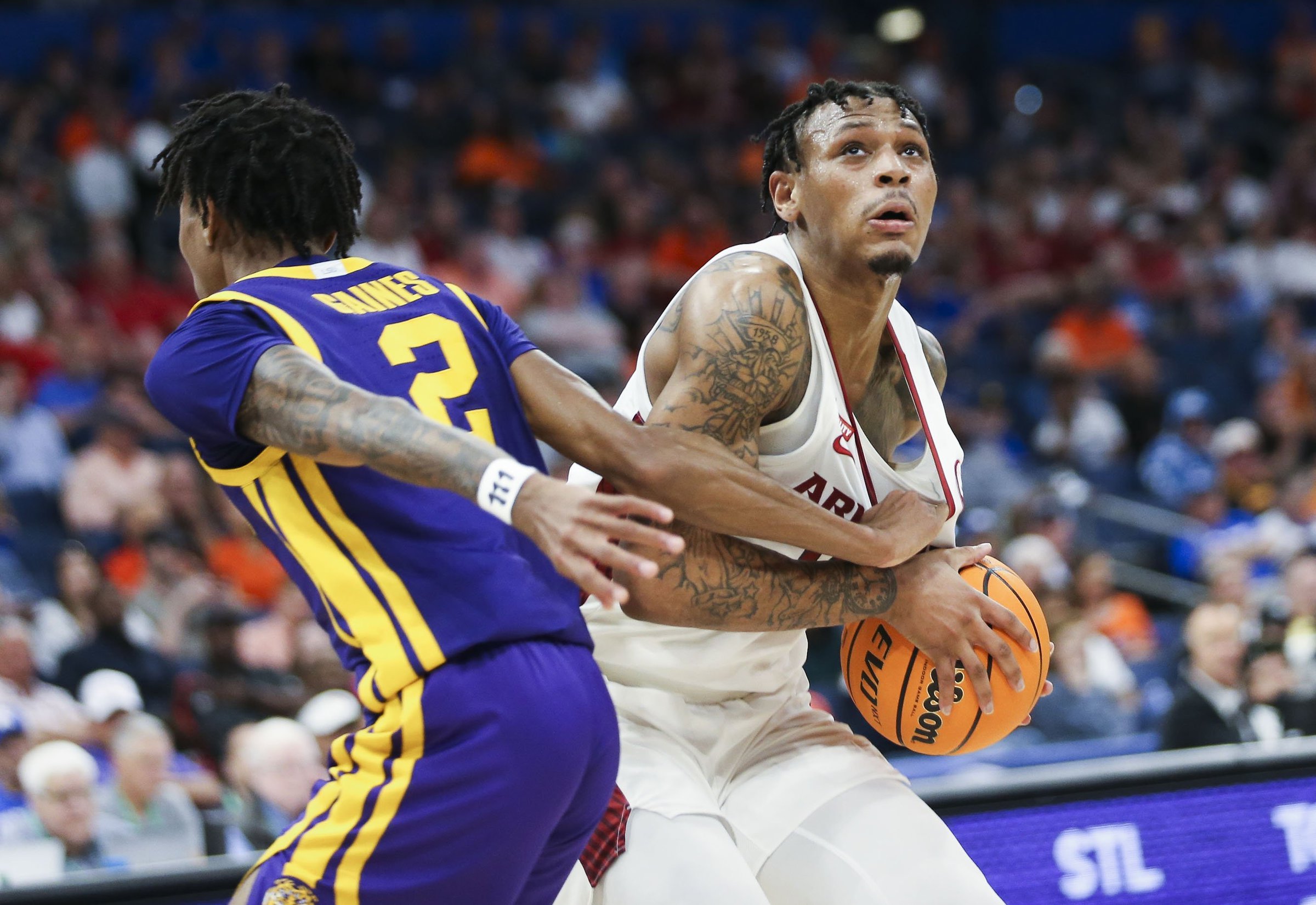 No. 15 Arkansas wins third game of season over LSU - Vimarsana News