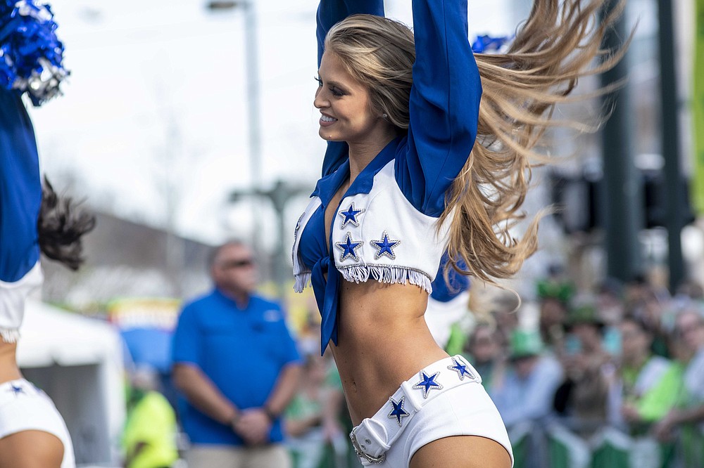 Dallas Cowboys Cheerleaders Returning for Eighth Time For 1st Ever 20th  Annual World's Shortest St. Patrick's Day Parade – The World's Shortest St  Patrick's Day Parade