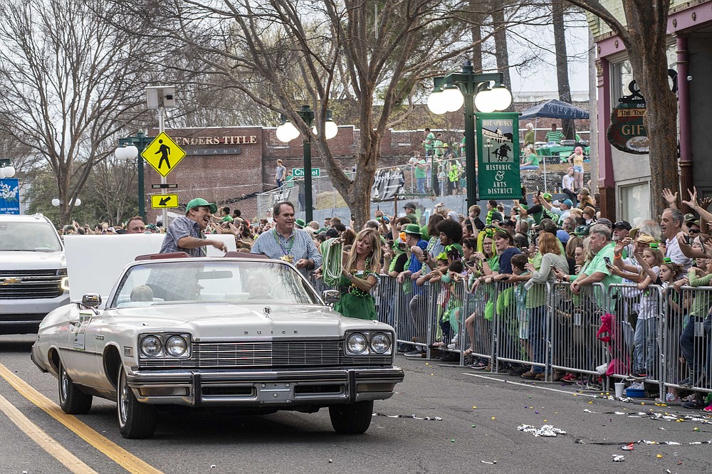 Hot Springs' World's Shortest St. Patrick's Day Parade® Voted Among Top 10  in U.S. by Country Living Magazine; First Ever 19th Annual Parade Scheduled  for 2022 – The World's Shortest St Patrick's Day Parade