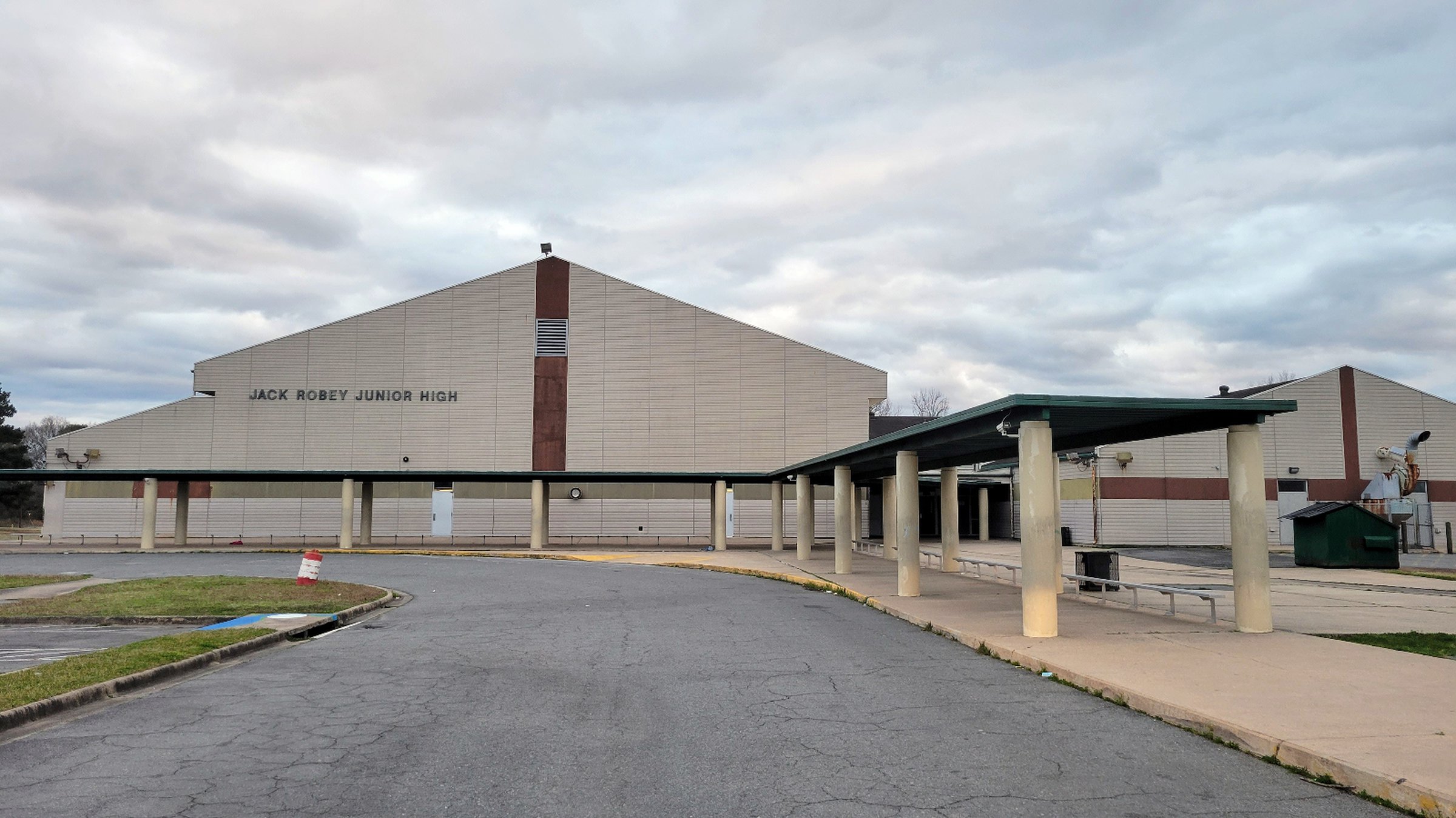 Pine Bluff School District's superintendent responds to complaints