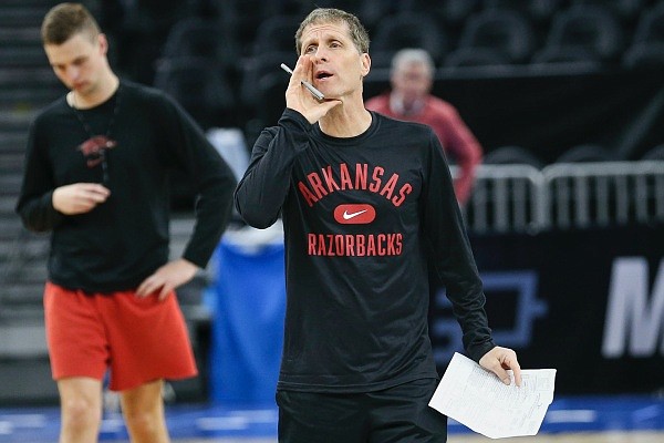 Arkansas coach Eric Musselman directs players during practice Wednesday, March 23, 2022, in San Francisco.