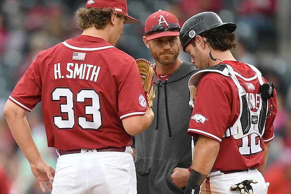 WholeHogSports - Mizzou trip special to Hogs' pitching coach Hobbs