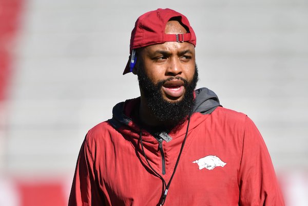 Sources: Bowman not expected back on Arkansas staff