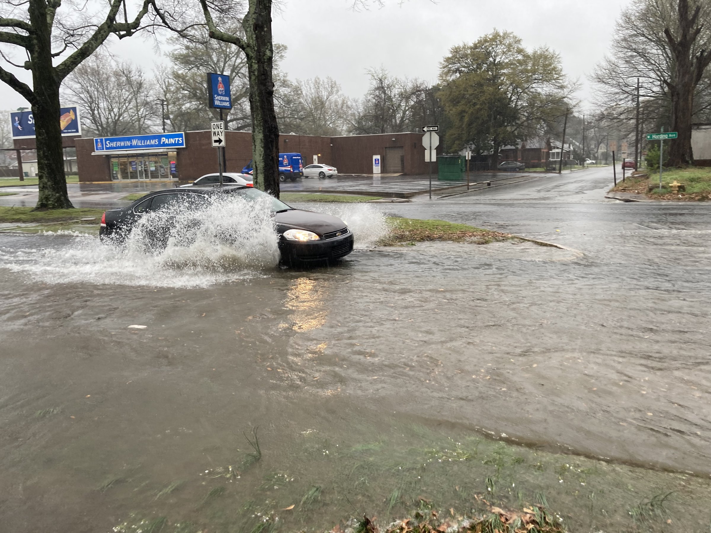 Storms pass, pick up steam in Mississippi