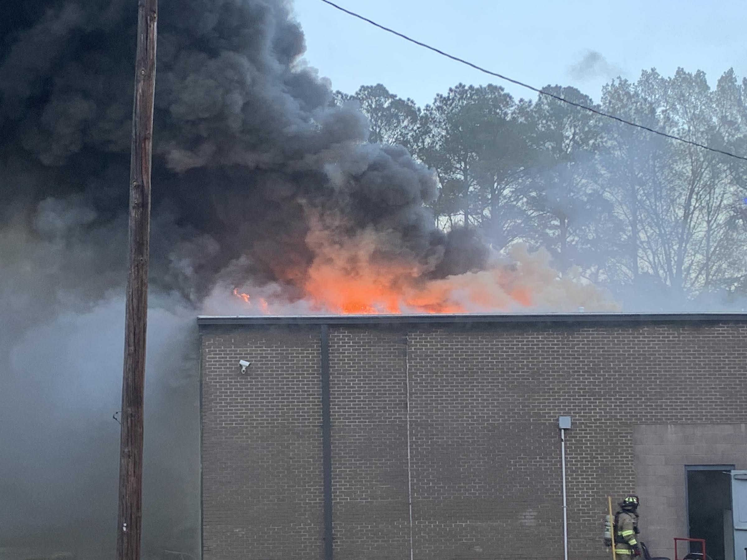 Warren fire damages school; campus closed; cause unknown