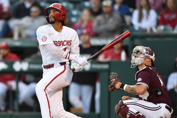 Arkansas whips Mississippi State in series opener - Vimarsana News