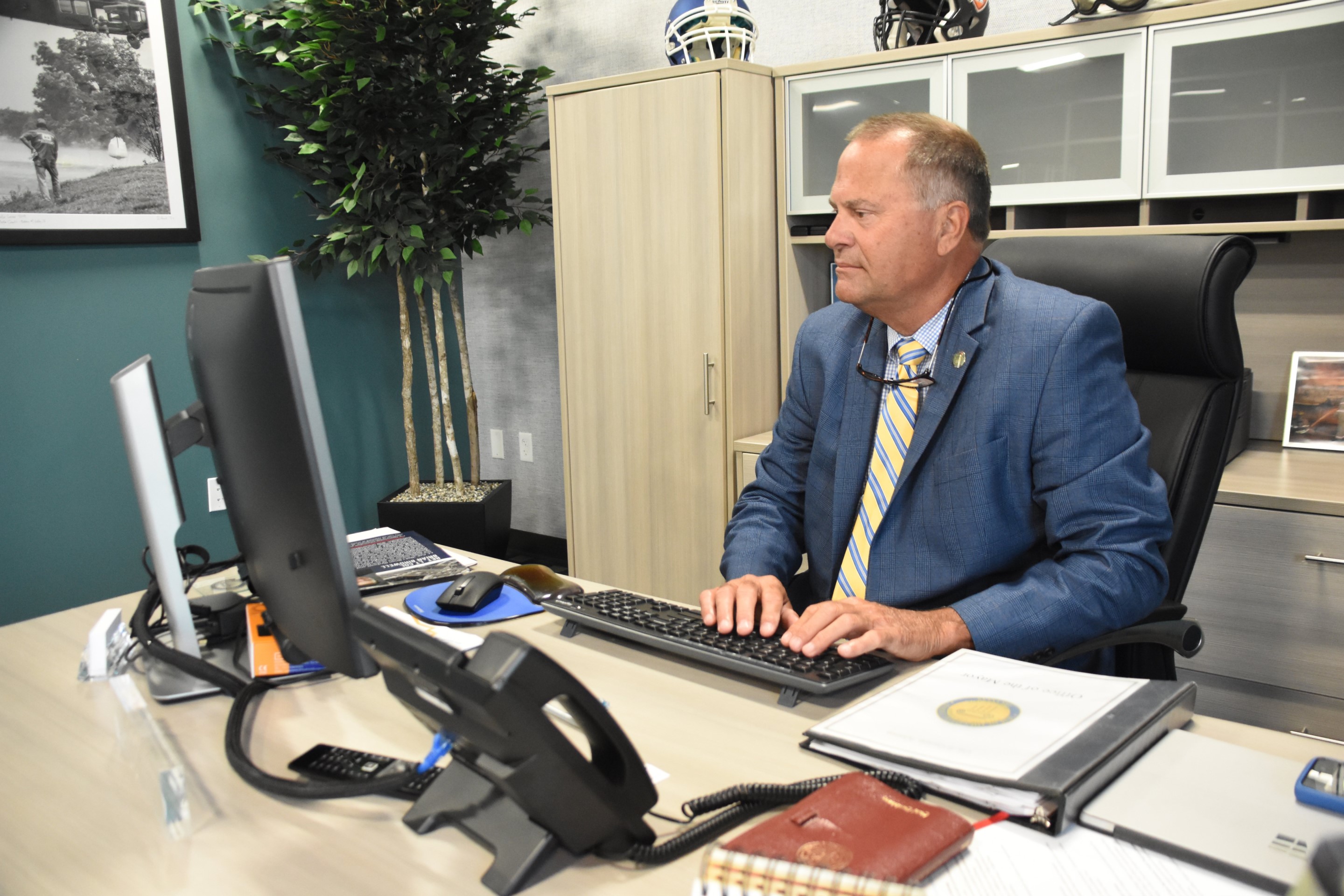 Conway will soon start work on homeless shelter, resource center - Vimarsana News