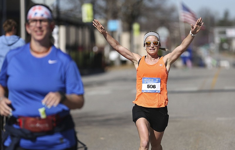 HOGEYE MARATHON: Gillette, Erickson claim Hogeye Marathon championships ...