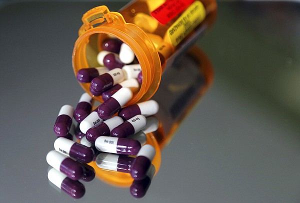 Federal judge upholds state law that requires pharmaceutical companies to provide discounted drugs - Vimarsana News