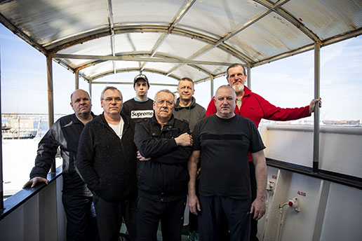 Homesick Ukrainian ship crew sets foot in U.S. - Vimarsana News