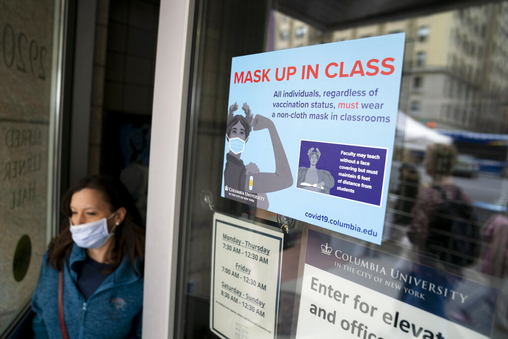Mask mandates return to U.S. college campuses as covid cases rise - Vimarsana News