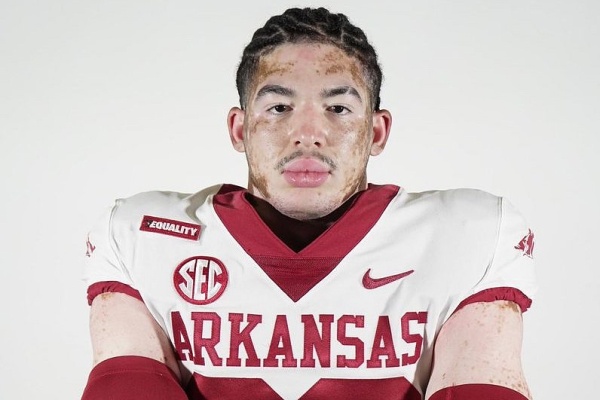 Highly recruited TE adds Arkansas offer during visit