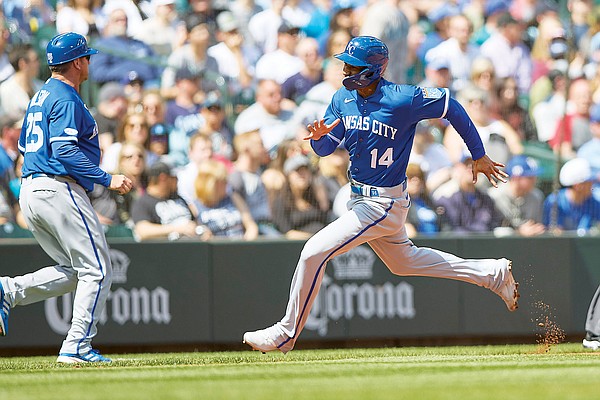 Winker's single wins it in 12th, Mariners beat Royals 5-4 - Vimarsana News