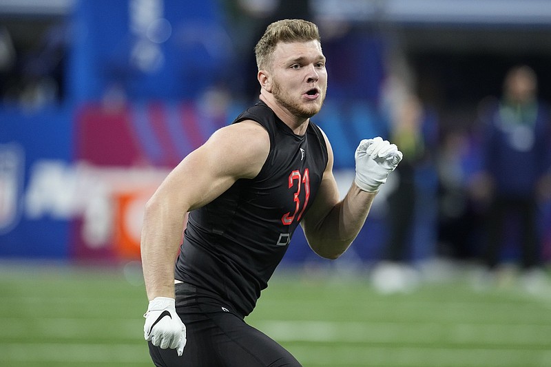 What do the NFL scouts think of Aidan Hutchinson and all top defensive  prospects?