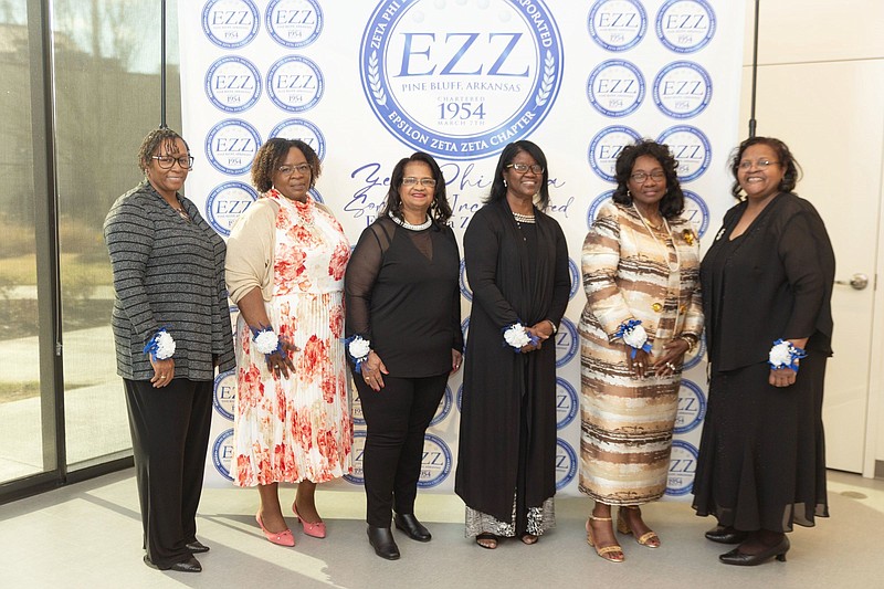 Zeta Phi Beta honors 13 former educators The Arkansas Democrat