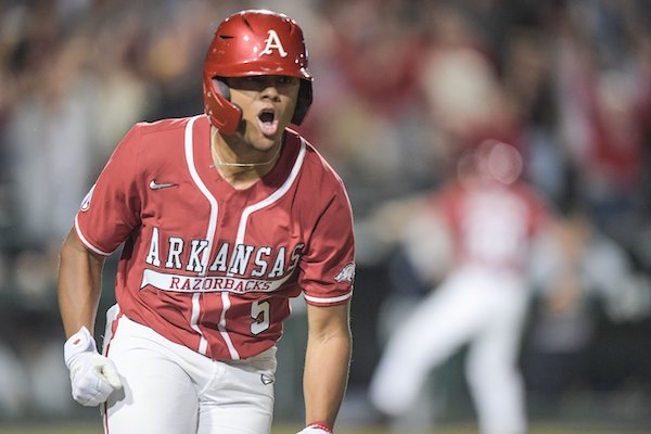 WholeHogSports - Diggs the long ball: Freshman's 9th inning blast downs ...