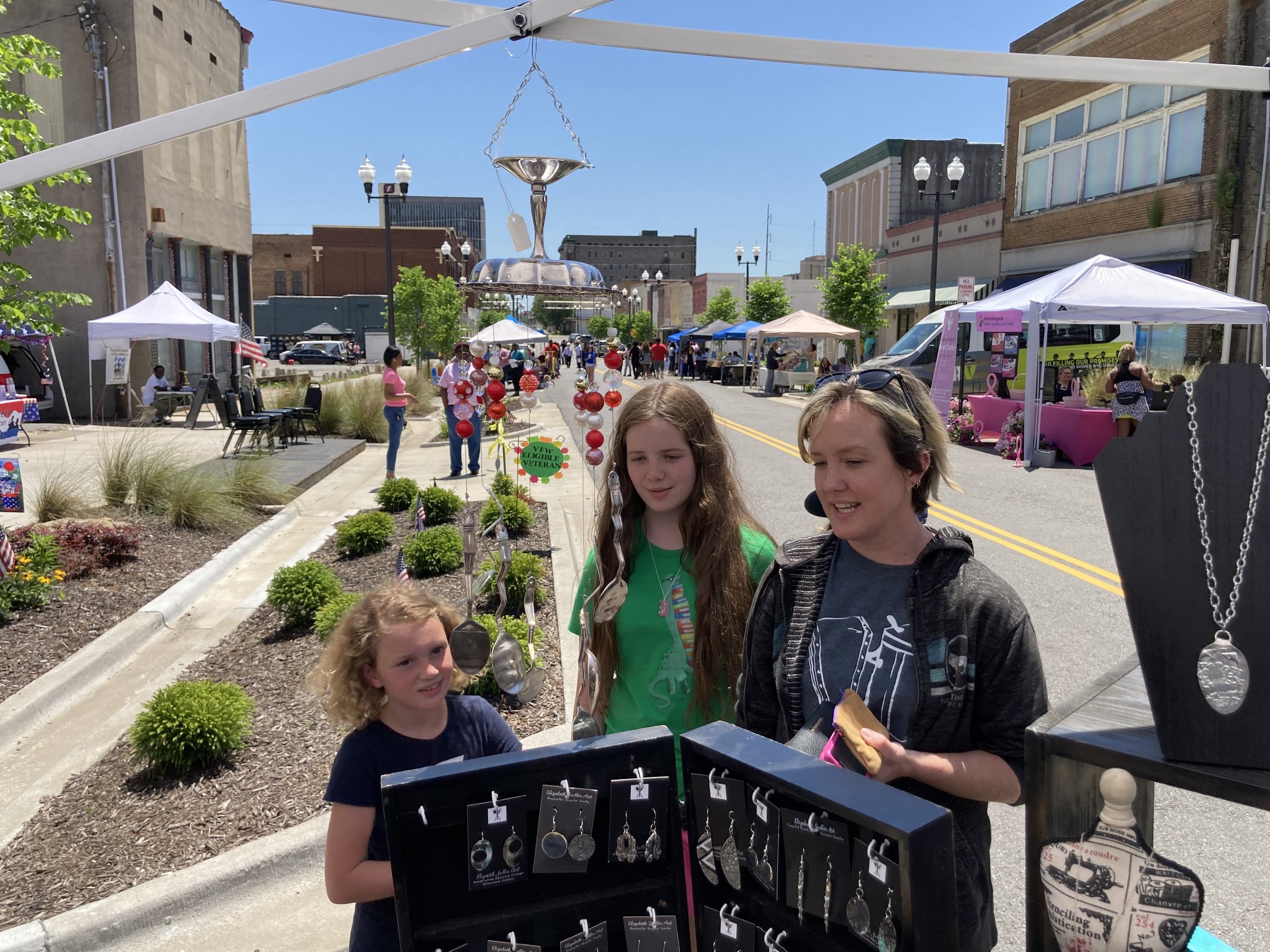Pop Up in Bluff a hit for visitors