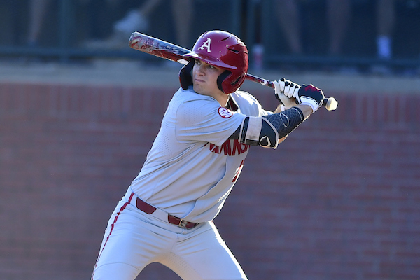 WholeHogSports - No. 1 Tigers win big in finale, take series from