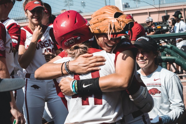 Home runs propel Arkansas by A&M - Vimarsana News